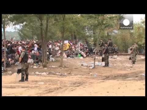 MAQEDONIA BLLOKON EMIGRANTET,MIJERA NJEREZ NE KUFI ME GREQINE BEJNE THIRRJE PER NDIHME LAJM