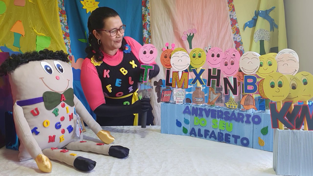 O aniversário do seu Alfabeto Tia Hila Youtube