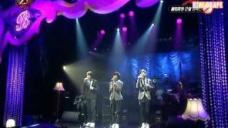 Onew Jonghyun Key &quot;In my room&quot; live