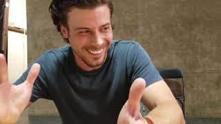 Francois Arnaud Interview on set of 'Midnight, Texas' video