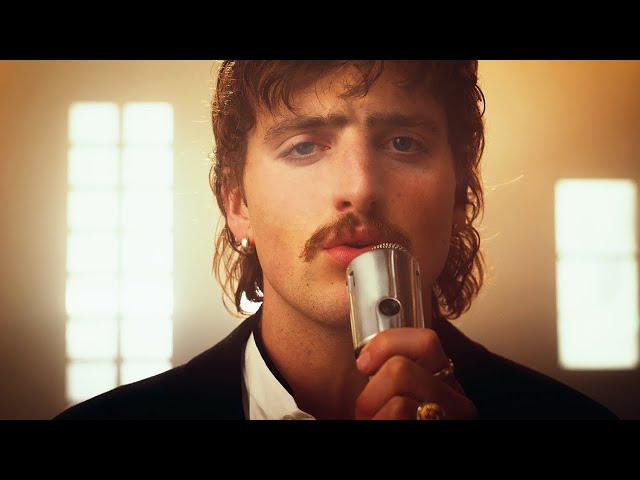 Momma Song von Benson Boone ((jetzt ansehen))