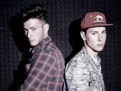 FreeLife feat BigEm aka MaxiSound- SANGUE RIBELLE