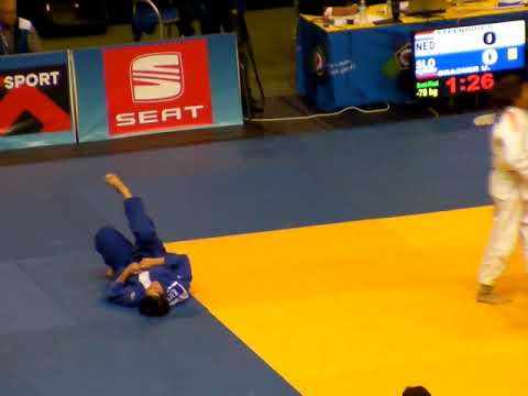 EC JUN 2011 78  STEENHUIS Guusje NED GRACNER Urska SLO