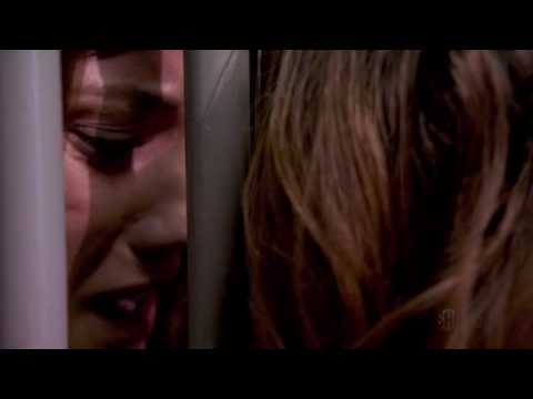 Female Cop Strangles and Knocks out Psycho Female Killer - One sided catfight