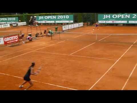 Chantal Skamlova vs Nikola Vajdova - JH Open 2010