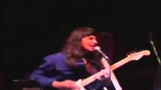 Video Zemljotres - U drvenom kaputu