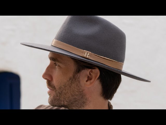 Vídeo relacionado con Sombrero de copa de fieltro negro, sombrero de mago de moda, sombreros Fedora retro para hombres, mujeres y niños, disfraz de mayordomo para juegos de rol, fiestas temáticas, festivales, mini sombrero