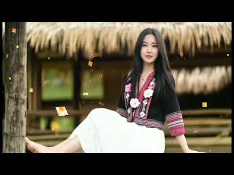 Dab neeg sib deev txiv yawg aim nyab ntawm txaj qhuas