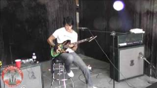 George Lynch performs "Crawling"