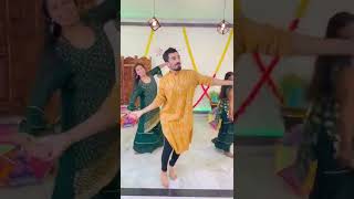 Mehendi Laga Ke Rakhna Dance || Tribute to Lata Mangeshkar || Niyat Wedding Sangeet Choreography