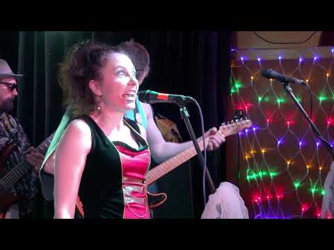 Паспортный Стол и друзья - Сова и глобус (рок-опера "Хабалка")