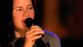 Natalie Merchant - What&#39;s the Matter Here (w/ intro) (VH1 Live, 2005)