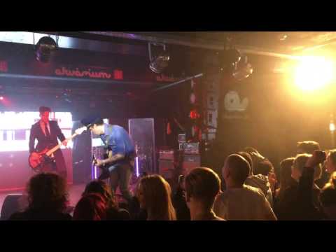 JETLAG - Keresem a bajt (Élő | First Flight Show | Akvárium Klub)