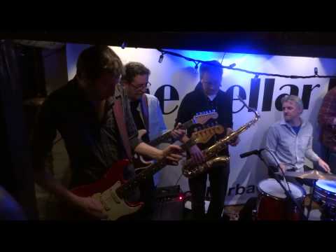 Pete Gage Band: Blues live and raw, made for dancin'