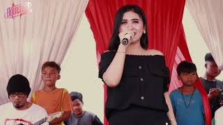 Download lagu MENDUNG TANPO UDAN - Dewi Savolla - oQinawa Live Tajur mp3