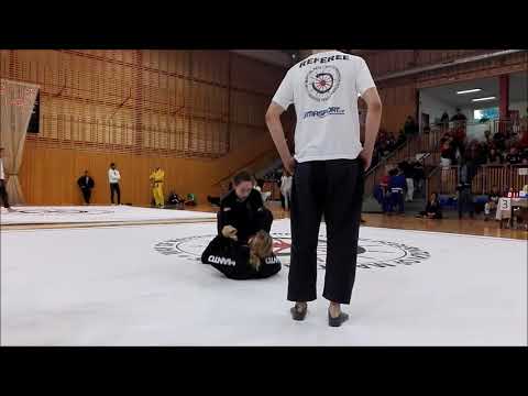 Aurélie Teyssier (GB Draculino) vs  Linda Kačerová (GB Draculino,SVK)
