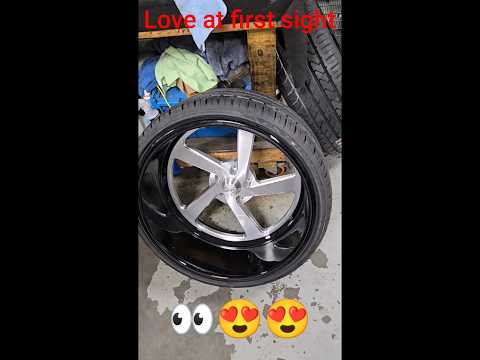 ″Lexani Tires installed on my Intro Twisted Rally 🚘 |8 inch 💖″ 22x9 & 22×10.5 @introwheels9937