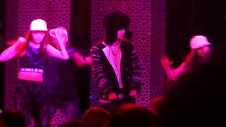G-Dragon - Crayon + Fantastic Baby remix @ FIDé FW [live] 131012