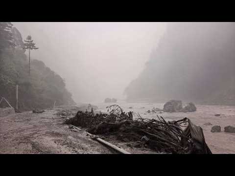 Live: Rescue efforts underway after mudslide hits Xizang's Gyirong County