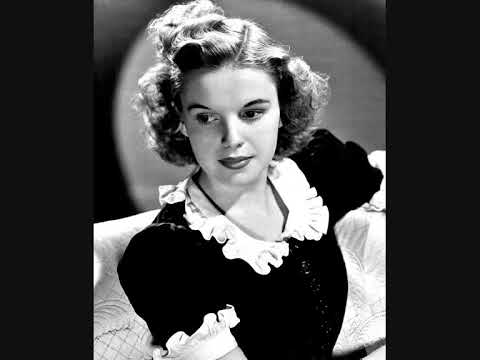 Judy Garland - Zing! went the strings of my heart (1939)