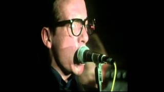 Elvis Costello - Lip Service (live) (Lyrics)