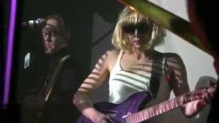 Bettie Serveert - Here She Comes Now (Velvet Underground)