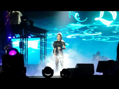 Lucie Bílá, Černobílé turné 2013 - Ostrava HD - Útěk