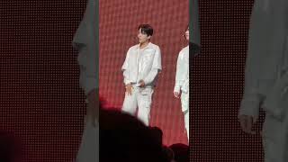 Download lagu Heeseung singing 'off my face' (manifesto in Anaheim) mp3