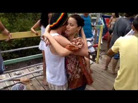 Família Vibe Roots e SeNsUaLiZaDoReS no Raiz do Mangue...