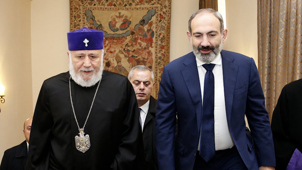 Նիկոլ Փաշինյանը` Գարեգին Բ-ի հետ սելֆի անելու մասին