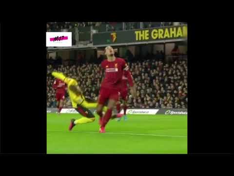 Gerard Deulofeu Serious and shocking injury.