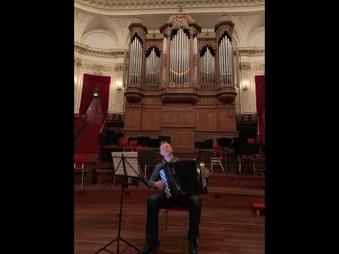 Georgy Sviridov "The Snowstorm " suite Waltz fragment. Performed on the bayan by Oleg Lysenko.