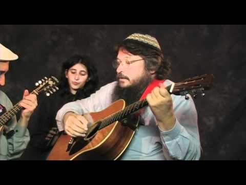 Rabbi Shuviel Maaravi sings Mode Ani
