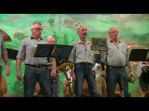 Auf der Alm-Abschied der Waldfensterer Bergmusikanten in Stangenroth