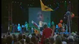 The Flaming Lips live at Glastonbury 2003 part II.