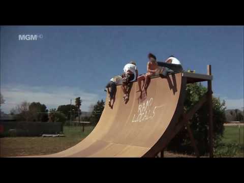 Thrashin (1986) - Devo - That's Good