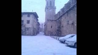 preview picture of video 'Nevando en Mosqueruela'