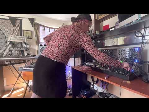 Using the Squarp Hermod to control Roland TR 707