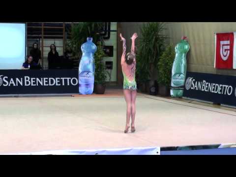 Taja Karner SLO hoop MTM 2012