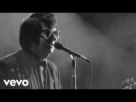 Video thumbnail for Oh, Pretty Woman (alternate version)(Live)