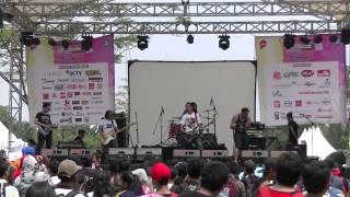 Download lagu URZY - R to the Core (Dir en Grey cover) @ Gelar Jepang UI 2014 mp3 Download lagu URZY - R to the Core (Dir en Grey cover) @ Gelar Jepang UI 2014 mp3