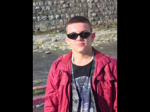 Bessi ft Young Man Ft Mendii`G Trathtit e Tua 2014 (LoveSong)