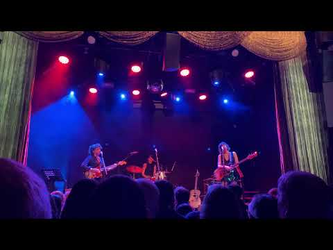 Puss n Boots “The Grass Is Blue”