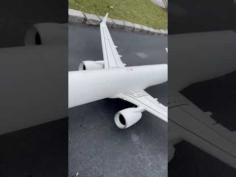 How to fly a GIANT RC Airliner 🤩 ✈️