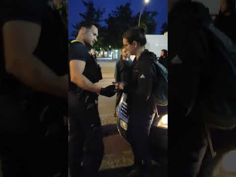 "Einmal Handfesseln!" #Polizei #Protest #Politik #Berlin #neuegeneration