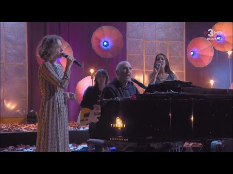 "Corrandes d'exili" Lluís Llach, Gemma Humet, i Ju. (Concert Palau Sant Jordi 18-12-2021)