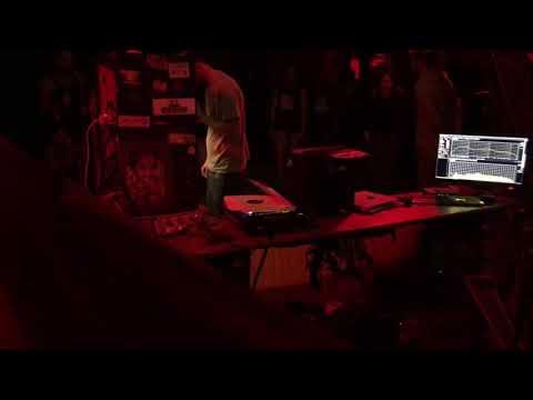 Dubkasm plays Mikey General & Dubkasm - Be Positive @Rootsbase Festival 2018