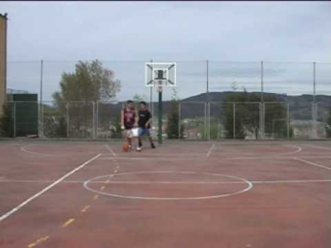 Oscar VS Pablo - Colegio Vizcaya 2003