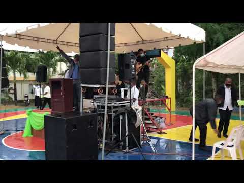 Coro de fue Pentecostés La peleamos y la ganamos la batalla de la fe.