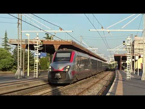 Treno Frecciargento 8828 Lecce-Venezia Santa Lucia con ETR 700 in transito alla stazione di Forlì